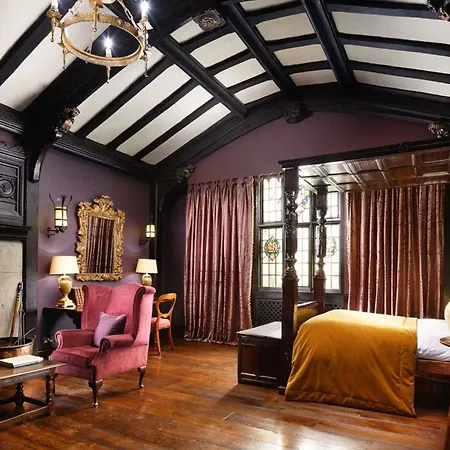 Luxury Suite - The Gore